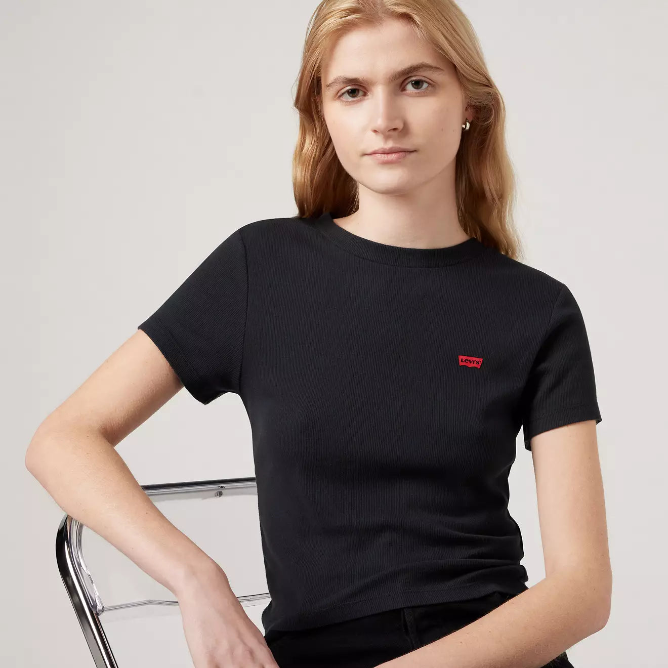 Levi's - Essential Sporty Black T-shirt
