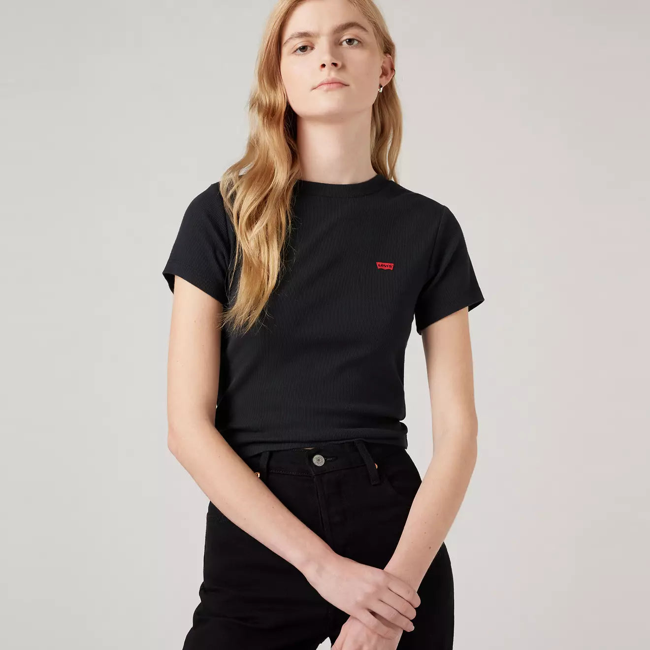Levi's - Essential Sporty Black T-shirt