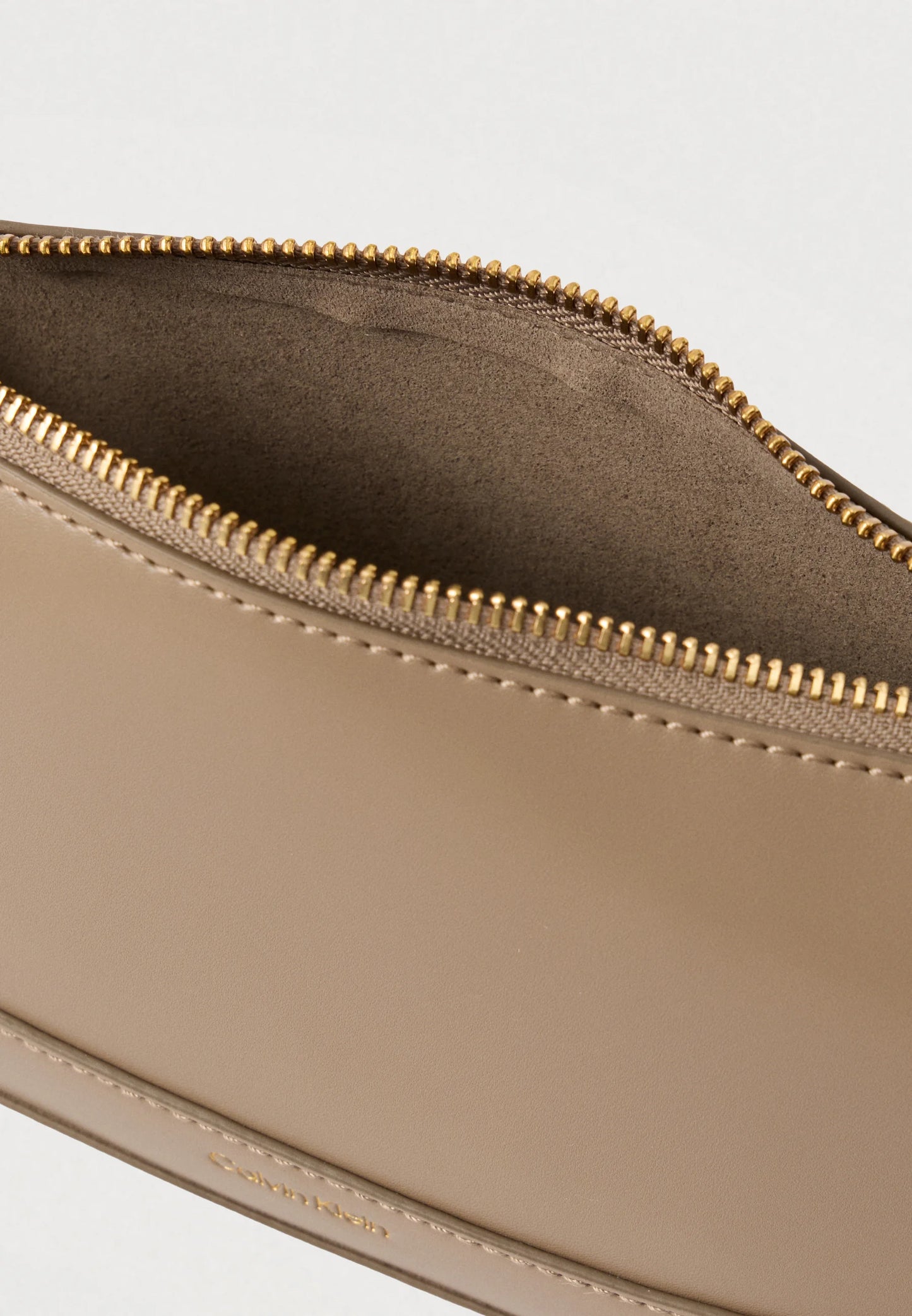 Calvin Klein - ENGRAVED Shoulder Bag Desert Taupe